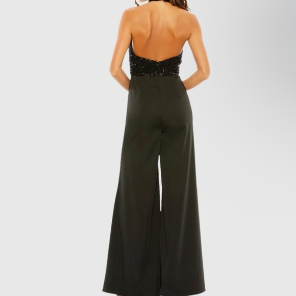 IEENA FOR MAC DUGGAL Black Sequined Cross Neck Halter Jumpsuit - Picture 3 of 11